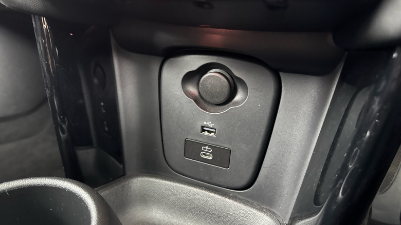 MINI Hatchback 1.5 Cooper Classic 3dr Auto Petrol Hatchback